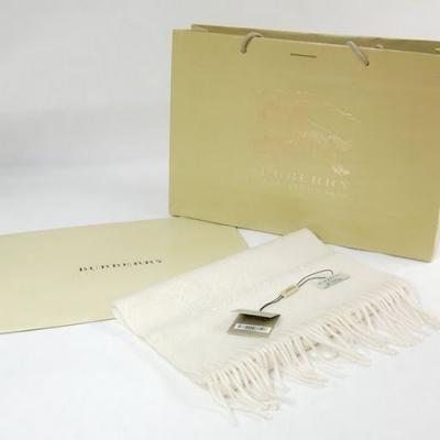 BURBERRY Scarf-26